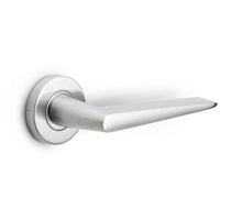 Formani BASICS LB21 massieve deurkruk gev.op rozet rvs PR