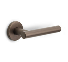 Formani BASICS LB7-19 deurkruk op rozet EN1906 brons PR